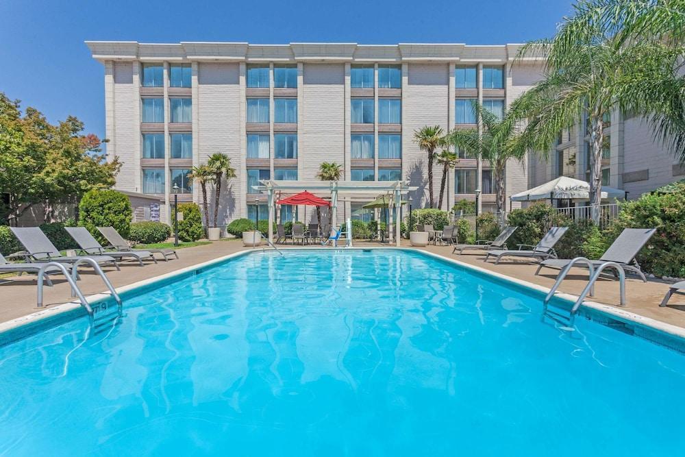 Hotel Doubletree By Hilton Chico, Ca Exterior foto