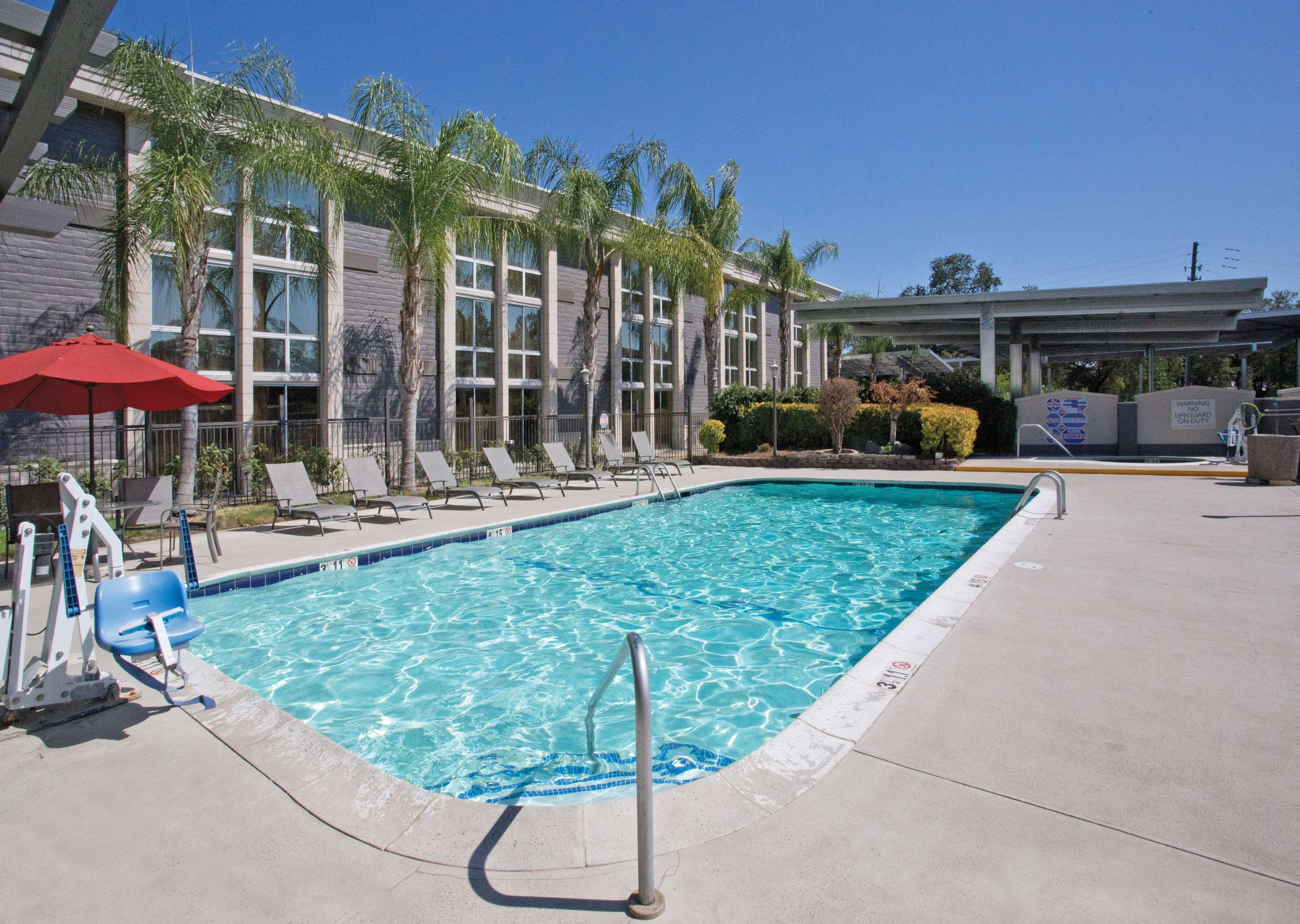 Hotel Doubletree By Hilton Chico, Ca Exterior foto